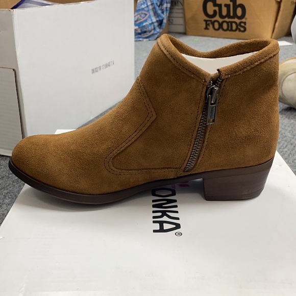 Minnetonka Blake Boot (3161) - Picture 5 of 7